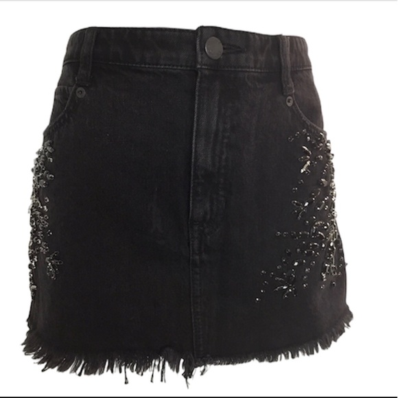 Free People Embellished Black Denim MiniSkirt Sz 4 - Picture 4 of 15